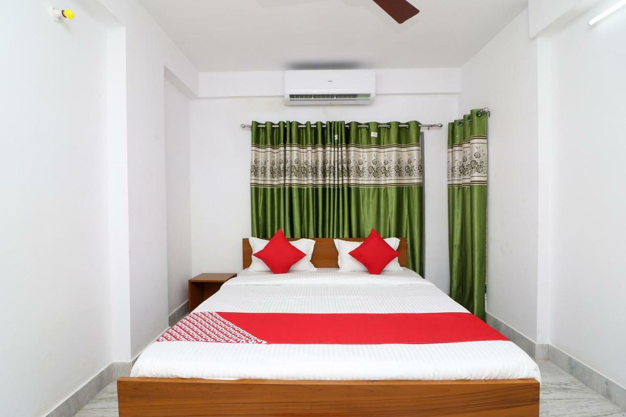 Oyo 30269 Amar Raj Inn Calcutta Buitenkant foto